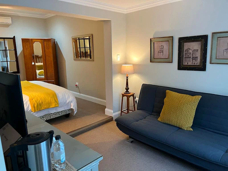 La Pension Guesthouse - Room 3 - King Room