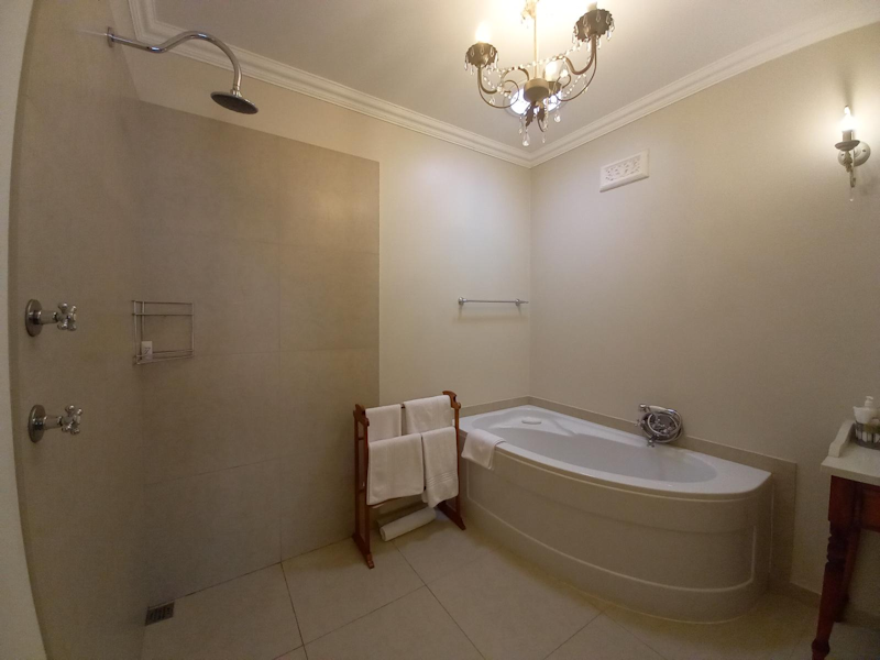 La Pension Guesthouse - Room 2 - Family Suite